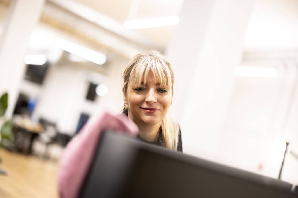 Reneco medarbejdere udfører hovedrengøring i kontor- og boligmiljøer i København