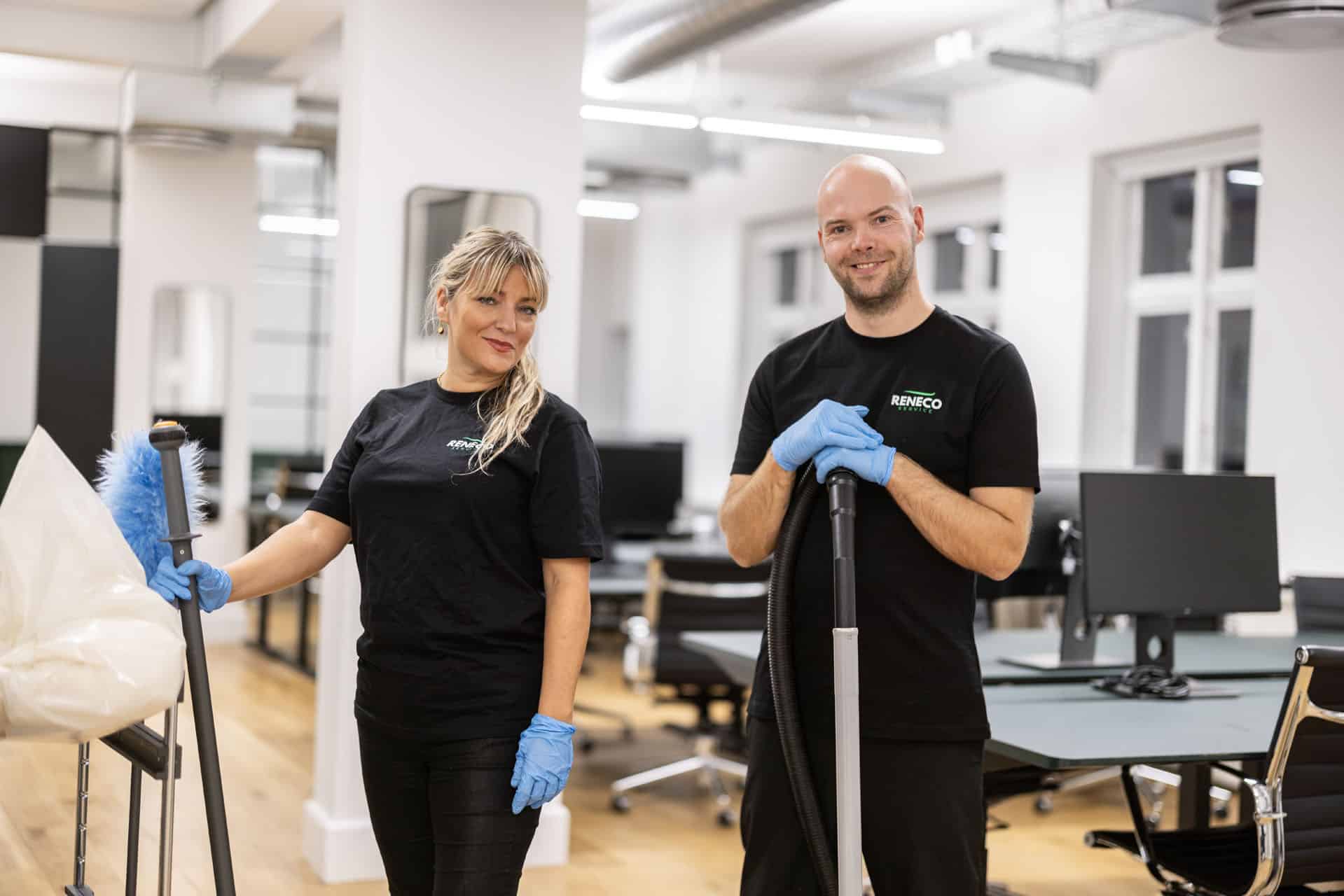 Professionelle rengøringsassistenter fra Reneco – dit rengøringsfirma i København til privat og erhverv